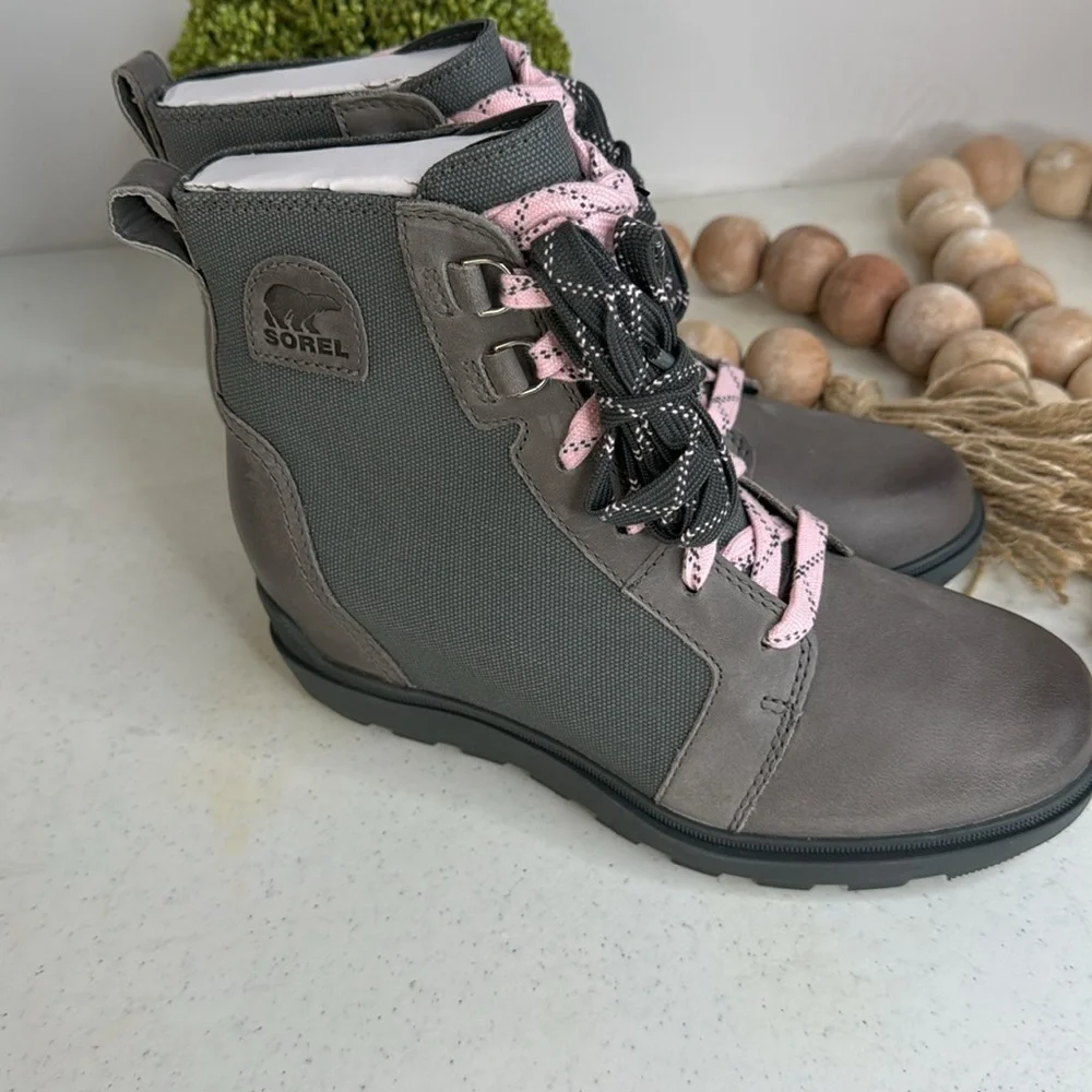 Sorel Women’s Evie II NW Lace Bootie – Quarry, Grill Size 7.5